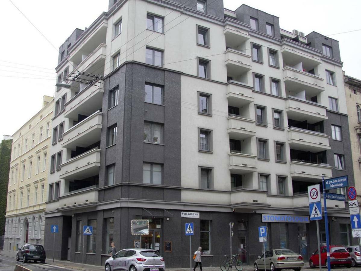 Klimatyczny Apartament Z Balkonem W Samym Centrum Wroclawia - W6 Bagian luar foto